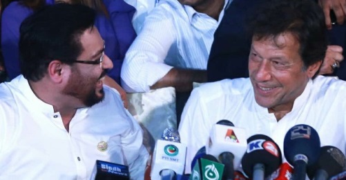 Amir Liaqat and Imran Khan in light Mood (laughing) in Karachi (Pic)